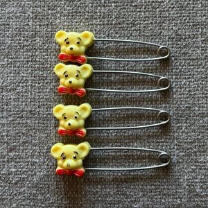 Vintage Gerber‎ diaper babies baby Yellow Bear Safety Pins for Kids